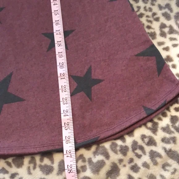 NWOT Hopely Star Top in Burgundy Maroon Size Small - Picture 14 of 16